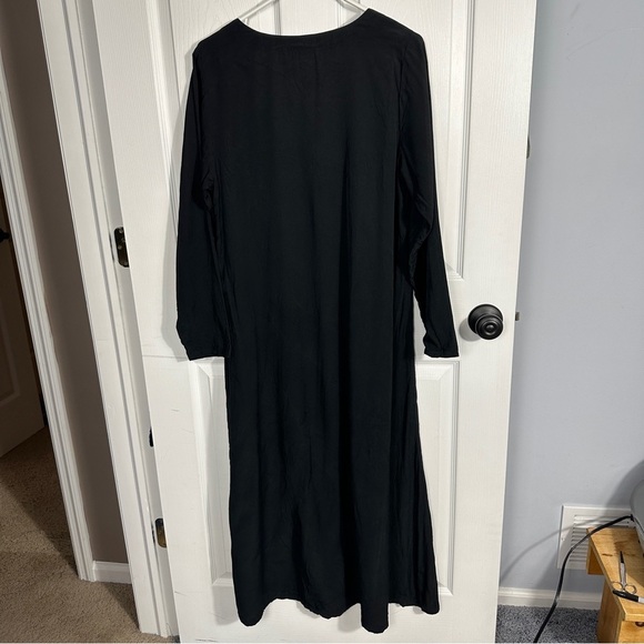 Eileen Fisher 100% silk maxi shift dress, size 1,‎ black - Picture 4 of 7